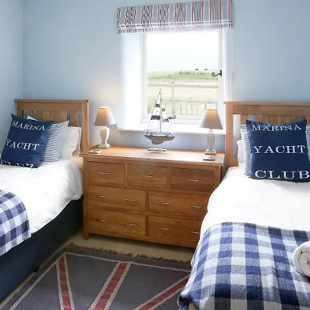 Fell Cottage-ixb *