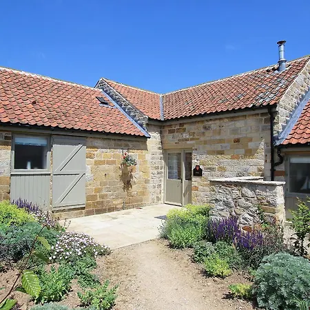 Fell Cottage-ixb * Scarborough